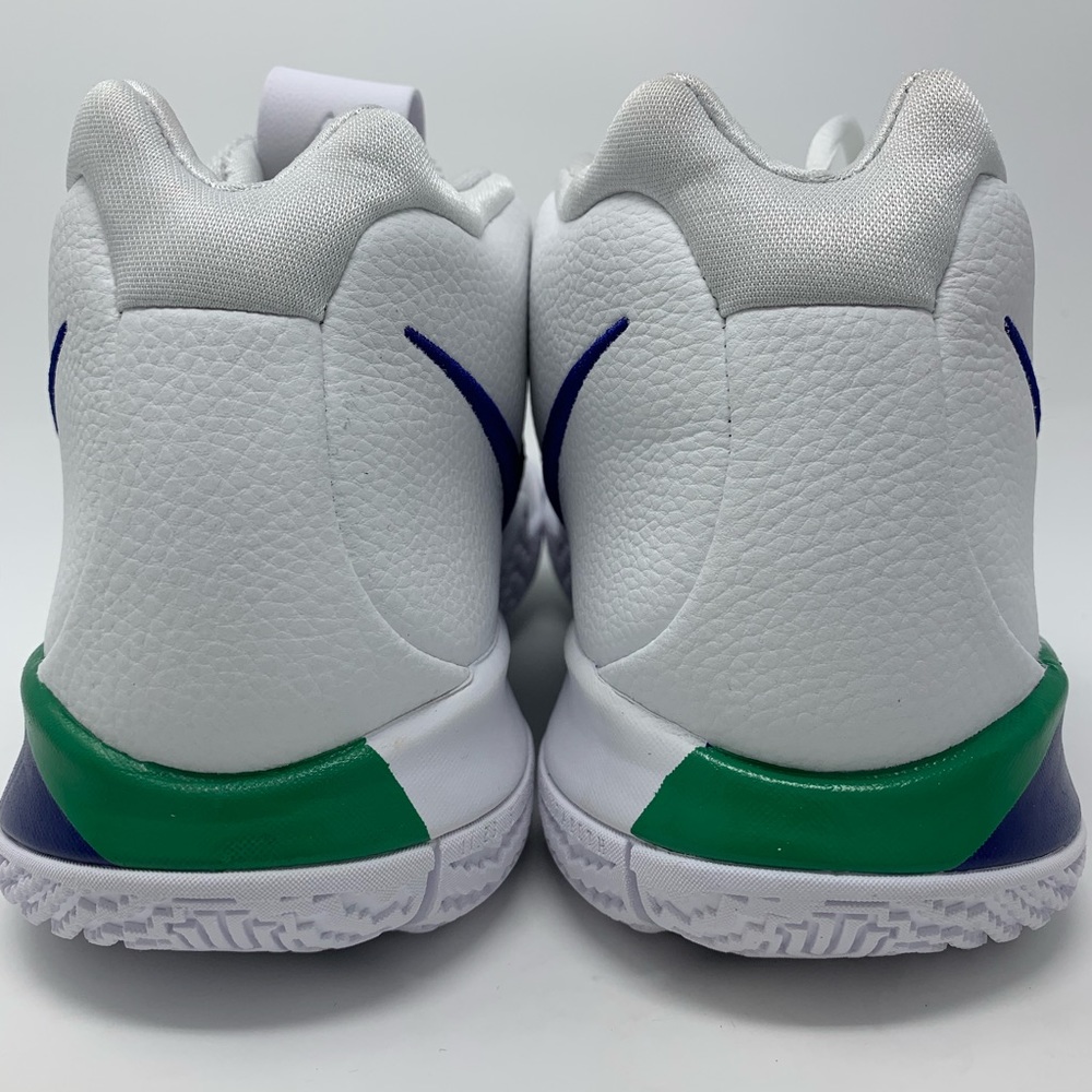 🆕 Nike Kyrie 4 Seattle Seahawks, White/Royal Blue - Picture 5 of 8
